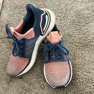 grey and pink adidas ultra boost size 7.5